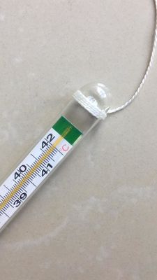 FN-W angepasstes klinisches Quecksilberfreies Digitalthermometer in Gelb/Blau